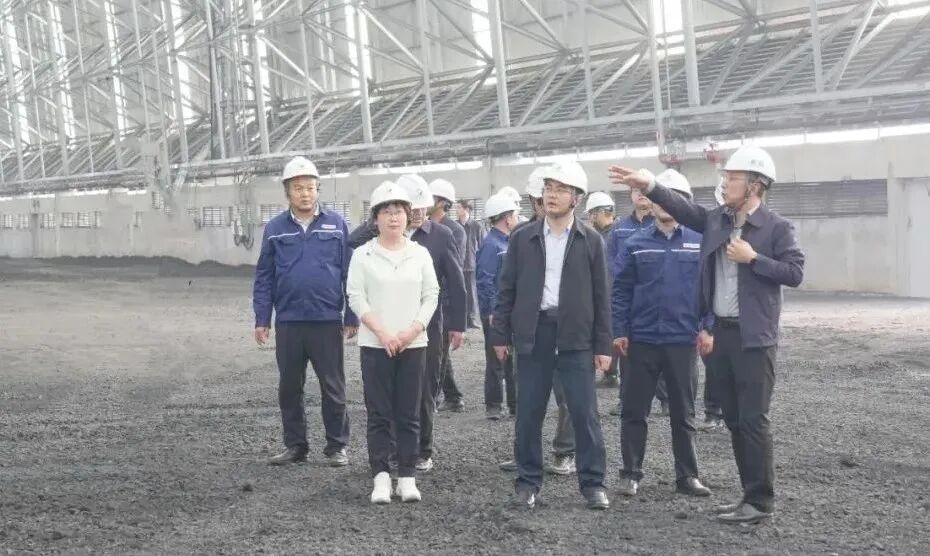 榆林市政协主席曾德超到铁水联运公司调研检查