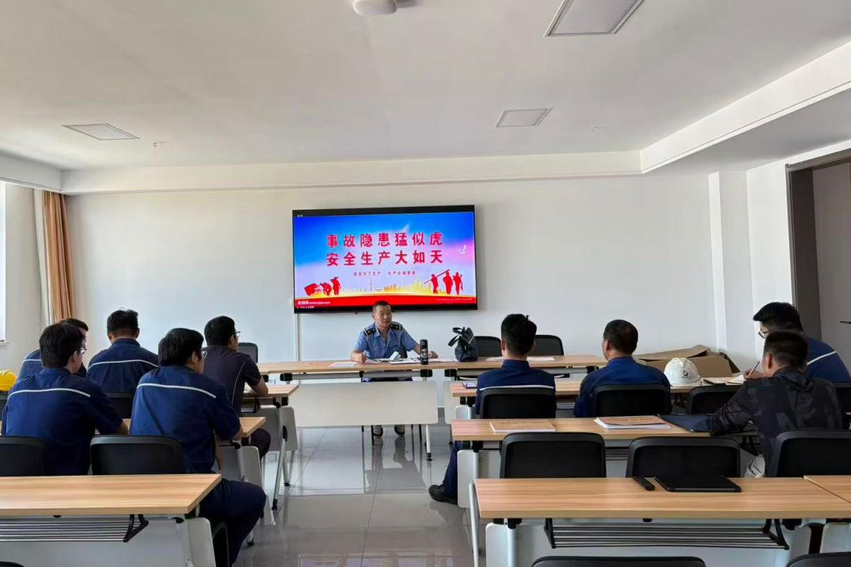 实战练兵筑防线 安全赋能提质效——生产运行部翻车机班组开展铁路货车车检知识专项技能培训